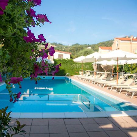 Residence Holidays Pietra Ligure Eksteriør bilde