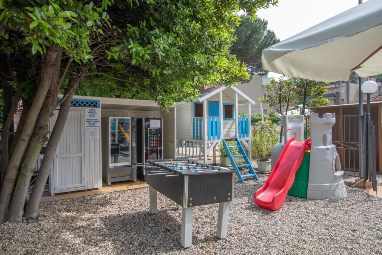 Residence Holidays Pietra Ligure Eksteriør bilde