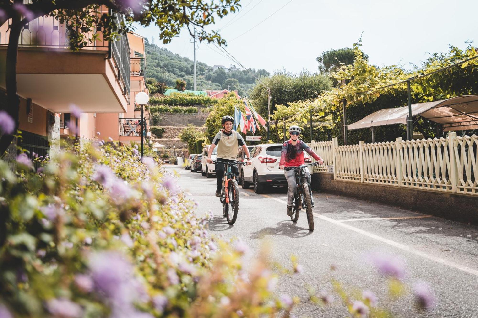 Residence Holidays Pietra Ligure Eksteriør bilde
